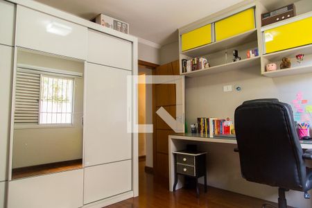 Apartamento à venda com 77m², 2 quartos e 1 vagaQuarto 2