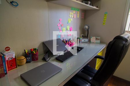 Apartamento à venda com 77m², 2 quartos e 1 vagaQuarto 2 - Detalhe