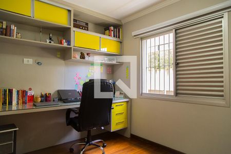 Apartamento à venda com 77m², 2 quartos e 1 vagaQuarto 2