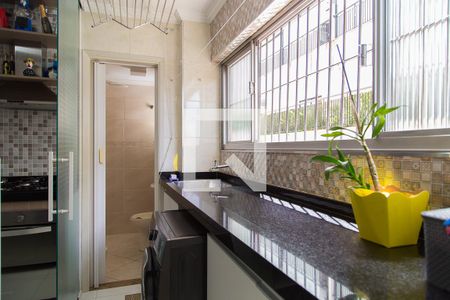 Apartamento à venda com 77m², 2 quartos e 1 vagaÁrea de Serviço