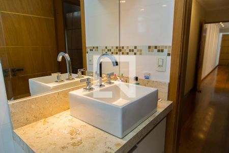 Apartamento à venda com 77m², 2 quartos e 1 vagaBanheiro - Pia