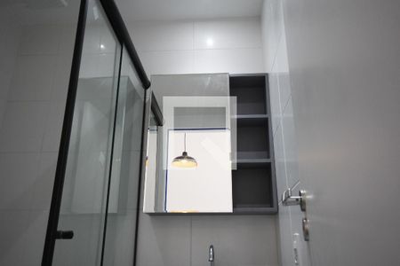 Banheiro de kitnet/studio à venda com 1 quarto, 27m² em Vila Dom Pedro I, São Paulo