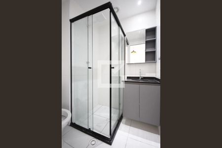 Banheiro de kitnet/studio à venda com 1 quarto, 27m² em Vila Dom Pedro I, São Paulo