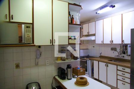 Apartamento à venda com 90m², 3 quartos e 1 vagaCopa / Cozinha 