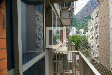 Apartamento à venda com 90m², 3 quartos e 1 vagaVaranda