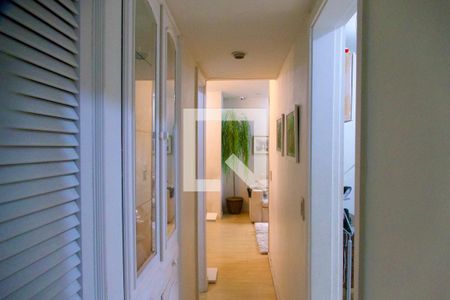 Apartamento à venda com 90m², 3 quartos e 1 vagaCorredor 