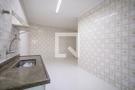 Casa à venda com 270m², 4 quartos e 3 vagas Casa à venda com 270m², 4 quartos e 3 vagasCozinha - Edícula