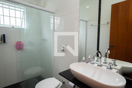 Casa à venda com 164m², 3 quartos e 2 vagas Casa à venda com 164m², 3 quartos e 2 vagasBanheiro - Suíte