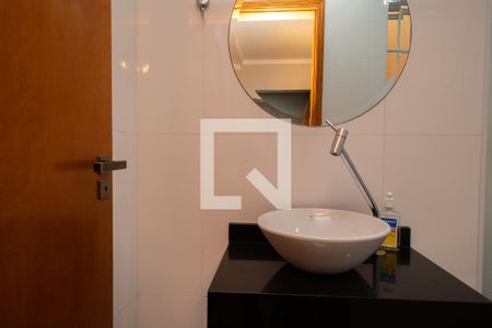 Casa à venda com 164m², 3 quartos e 2 vagas Casa à venda com 164m², 3 quartos e 2 vagasBanheiro de Serviço