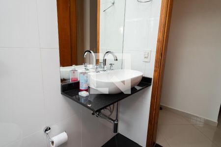 Casa à venda com 164m², 3 quartos e 2 vagas Casa à venda com 164m², 3 quartos e 2 vagasBanheiro - Suíte