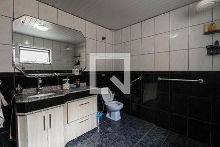 Casa à venda com 290m², 3 quartos e 2 vagas Casa à venda com 290m², 3 quartos e 2 vagasBanheiro
