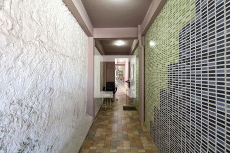 Casa à venda com 290m², 3 quartos e 2 vagas Casa à venda com 290m², 3 quartos e 2 vagasCorredor Externo