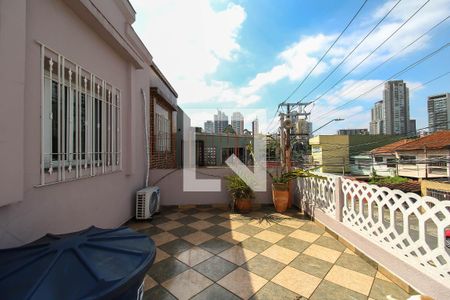 Casa à venda com 290m², 3 quartos e 2 vagas Casa à venda com 290m², 3 quartos e 2 vagasVaranda