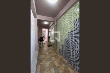 Casa à venda com 290m², 3 quartos e 2 vagas Casa à venda com 290m², 3 quartos e 2 vagasCorredor Externo