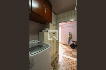 Casa à venda com 290m², 3 quartos e 2 vagas Casa à venda com 290m², 3 quartos e 2 vagasÁrea de Serviço