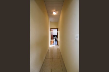 Casa à venda com 290m², 3 quartos e 2 vagas Casa à venda com 290m², 3 quartos e 2 vagasCorredor