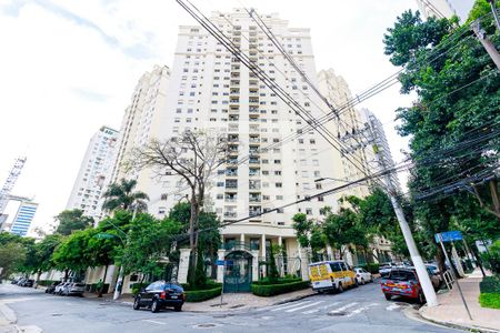 Apartamento para alugar com 190m², 3 quartos e 3 vagasFachada