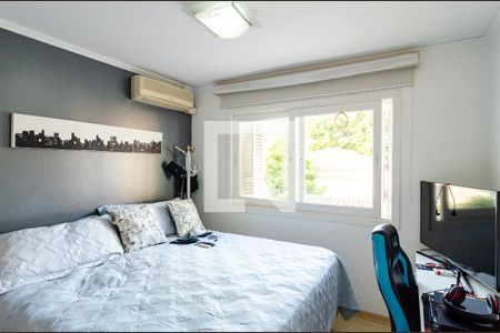 Casa de condomínio à venda com 270m², 4 quartos e 3 vagas Casa de condomínio à venda com 270m², 4 quartos e 3 vagasSuíte 2