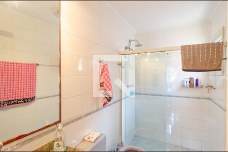 Casa de condomínio à venda com 270m², 4 quartos e 3 vagas Casa de condomínio à venda com 270m², 4 quartos e 3 vagasBanheiro da Suíte 2