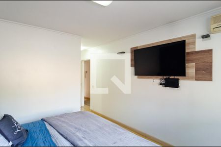 Casa de condomínio à venda com 270m², 4 quartos e 3 vagas Casa de condomínio à venda com 270m², 4 quartos e 3 vagasSuíte 1