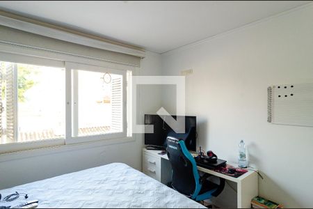 Casa de condomínio à venda com 270m², 4 quartos e 3 vagas Casa de condomínio à venda com 270m², 4 quartos e 3 vagasSuíte 2