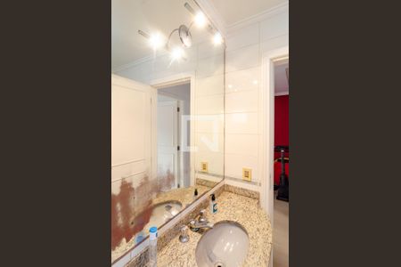 Casa de condomínio à venda com 270m², 4 quartos e 3 vagas Casa de condomínio à venda com 270m², 4 quartos e 3 vagasBanheiro Social