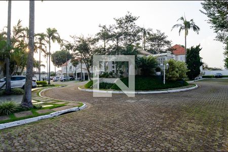 Casa de condomínio à venda com 270m², 4 quartos e 3 vagas Casa de condomínio à venda com 270m², 4 quartos e 3 vagasÁrea Comum