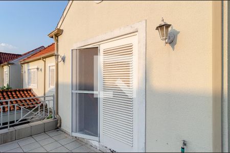 Casa de condomínio à venda com 270m², 4 quartos e 3 vagas Casa de condomínio à venda com 270m², 4 quartos e 3 vagasVaranda do Quarto 3