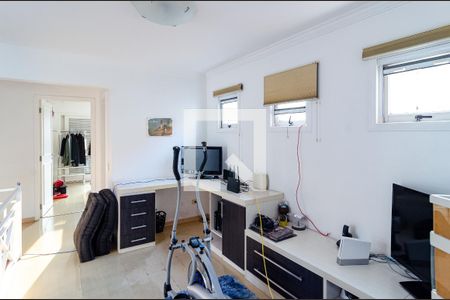 Casa de condomínio à venda com 270m², 4 quartos e 3 vagas Casa de condomínio à venda com 270m², 4 quartos e 3 vagasHall dos Quartos