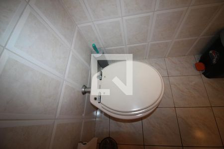 Casa à venda com 192m², 3 quartos e 4 vagasBanheiro da Área de Serviço