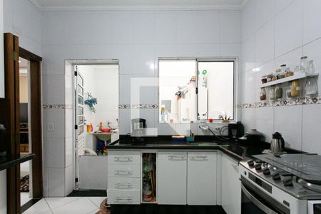 Casa à venda com 92m², 3 quartos e 2 vagas Casa à venda com 92m², 3 quartos e 2 vagasCozinha