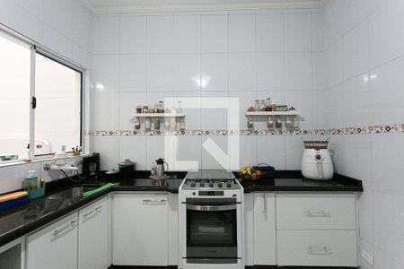 Casa à venda com 92m², 3 quartos e 2 vagas Casa à venda com 92m², 3 quartos e 2 vagasCozinha