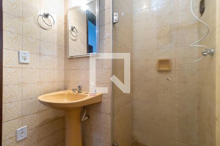 Casa à venda com 233m², 4 quartos e 2 vagas Casa à venda com 233m², 4 quartos e 2 vagasBanheiro 2