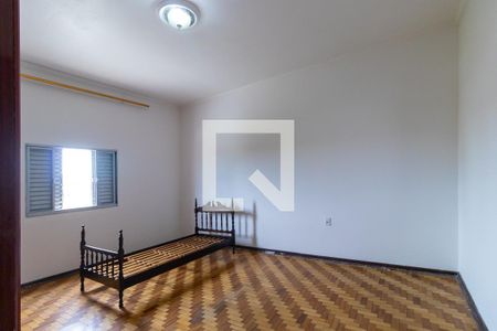 Casa à venda com 233m², 4 quartos e 2 vagas Casa à venda com 233m², 4 quartos e 2 vagasQuarto 2