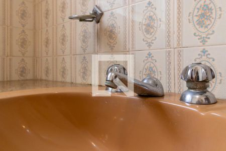 Casa à venda com 233m², 4 quartos e 2 vagas Casa à venda com 233m², 4 quartos e 2 vagasBanheiro 1