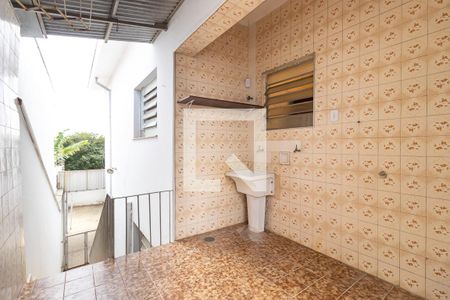 Casa à venda com 233m², 4 quartos e 2 vagas Casa à venda com 233m², 4 quartos e 2 vagasÁrea de serviço