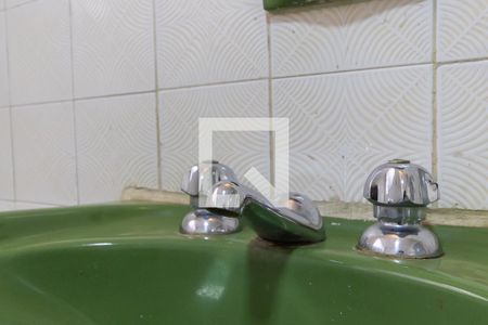 Casa à venda com 233m², 4 quartos e 2 vagas Casa à venda com 233m², 4 quartos e 2 vagasPiso inferior - Banheiro