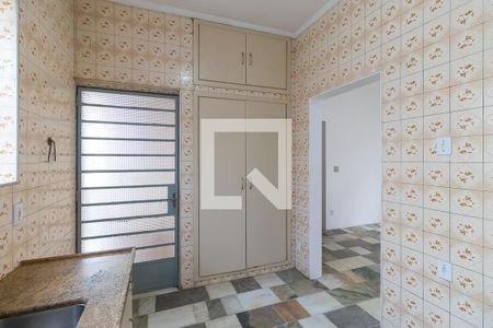 Casa à venda com 233m², 4 quartos e 2 vagas Casa à venda com 233m², 4 quartos e 2 vagasCozinha