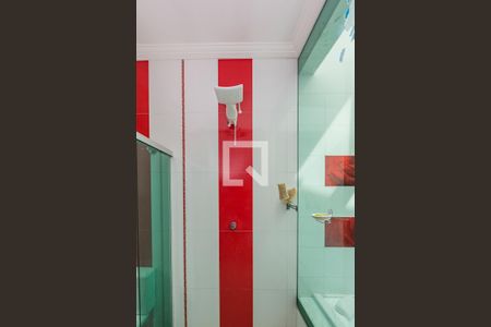 Casa à venda com 463m², 5 quartos e 5 vagas Casa à venda com 463m², 5 quartos e 5 vagasBanheiro da Suíte