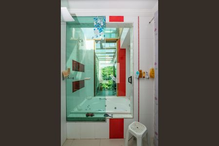 Casa à venda com 463m², 5 quartos e 5 vagas Casa à venda com 463m², 5 quartos e 5 vagasBanheiro da Suíte