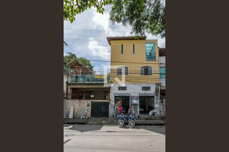 Casa à venda com 463m², 5 quartos e 5 vagas Casa à venda com 463m², 5 quartos e 5 vagasFachada