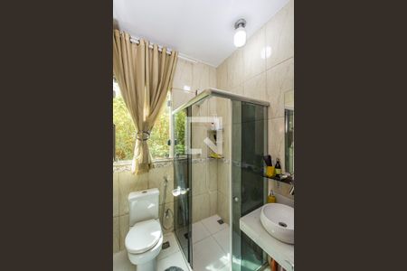 Casa à venda com 463m², 5 quartos e 5 vagas Casa à venda com 463m², 5 quartos e 5 vagasBanheiro Social