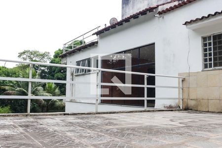 Casa à venda com 500m², 4 quartos e 2 vagas Casa à venda com 500m², 4 quartos e 2 vagasSalão de Festas