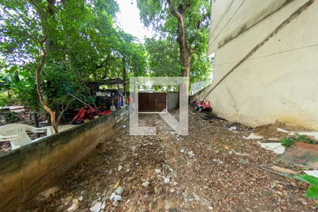 Casa à venda com 90m², 1 quarto e 6 vagas Casa à venda com 90m², 1 quarto e 6 vagasÁrea externa