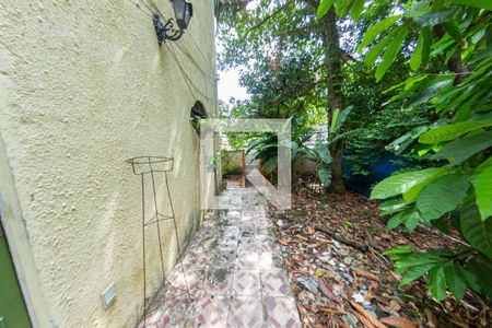 Casa à venda com 90m², 1 quarto e 6 vagas Casa à venda com 90m², 1 quarto e 6 vagasÁrea externa