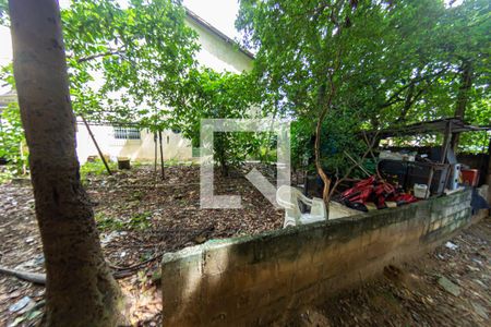 Casa à venda com 90m², 1 quarto e 6 vagas Casa à venda com 90m², 1 quarto e 6 vagasÁrea externa