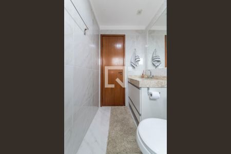Apartamento à venda com 115m², 2 quartos e 1 vaga Apartamento à venda com 115m², 2 quartos e 1 vagaBanheiro Social