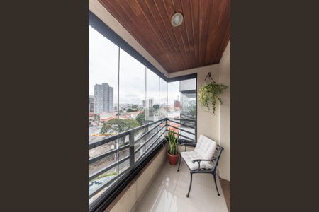 Apartamento à venda com 115m², 2 quartos e 1 vaga Apartamento à venda com 115m², 2 quartos e 1 vagaSacada da Sala