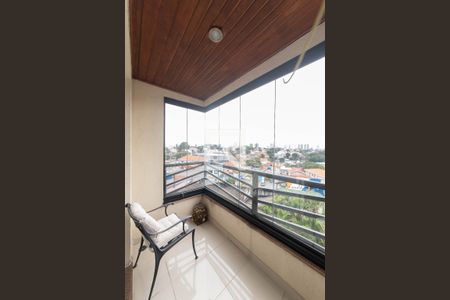 Apartamento à venda com 115m², 2 quartos e 1 vaga Apartamento à venda com 115m², 2 quartos e 1 vagaSacada da Sala