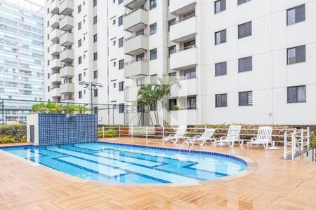 Apartamento à venda com 72m², 2 quartos e 1 vaga Apartamento à venda com 72m², 2 quartos e 1 vagaÁrea comum - Piscina